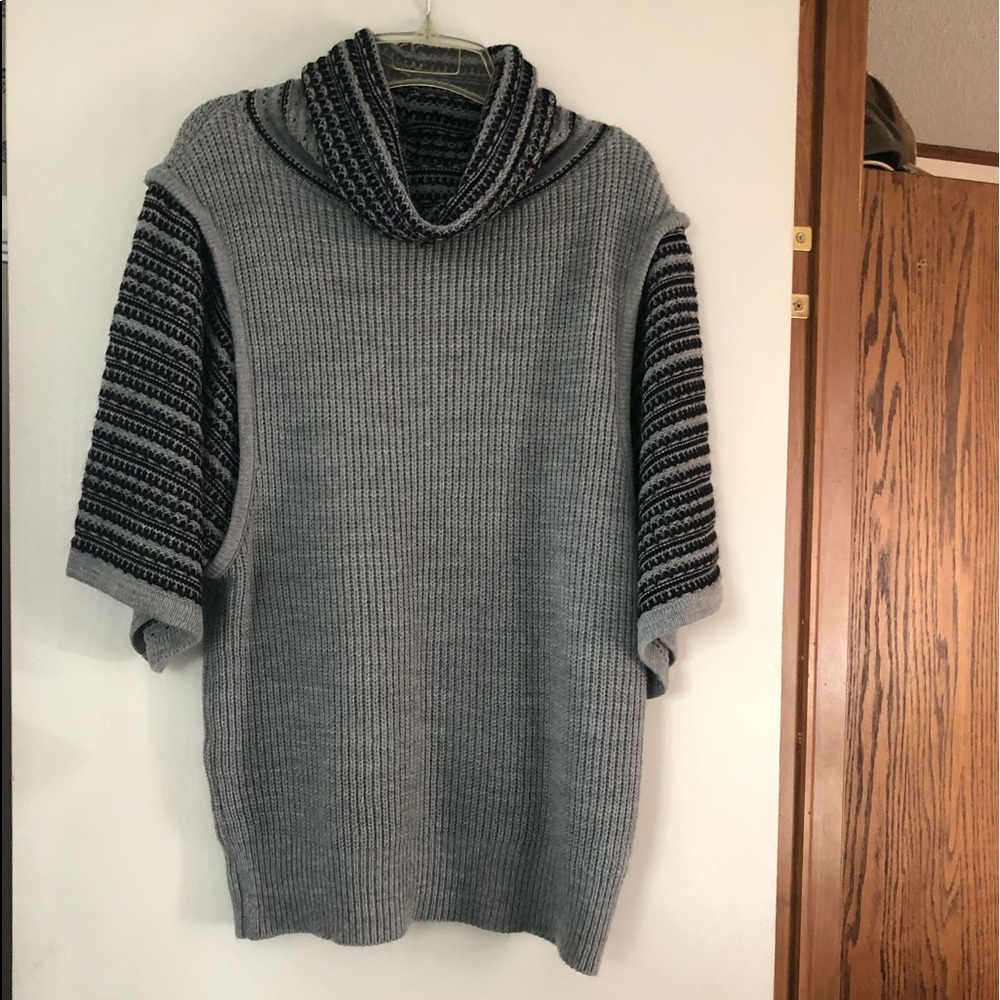 Loop 18 -Sweater